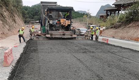 巴馬北互通至鳳山旅游道路改擴(kuò)建工程有新進(jìn)展